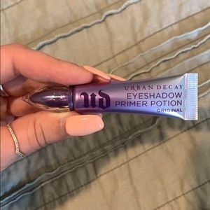 Urban Decay Eyeshadow Primer Potion